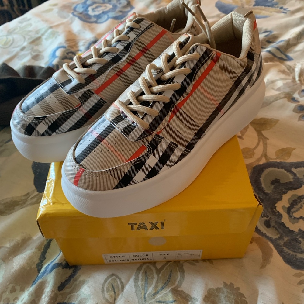 Burberry like pattern shoes